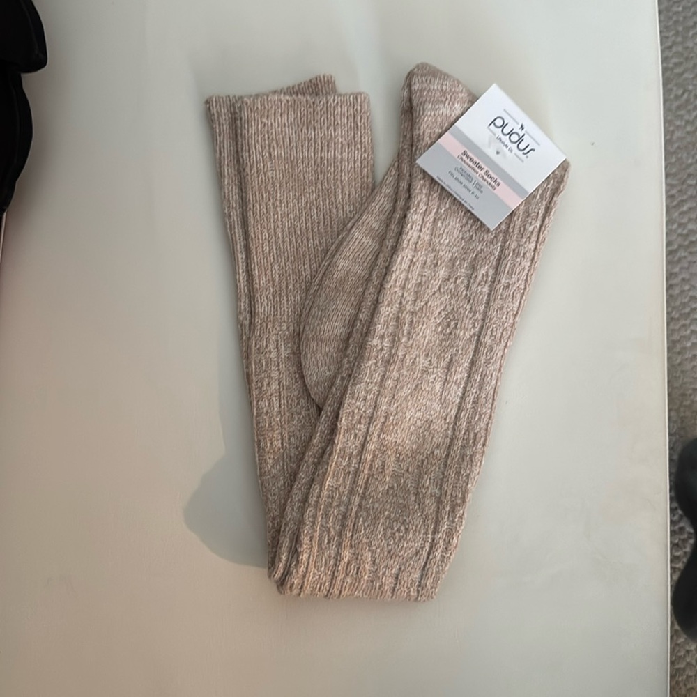 Lifestyle Co Pudus Sweater Socks